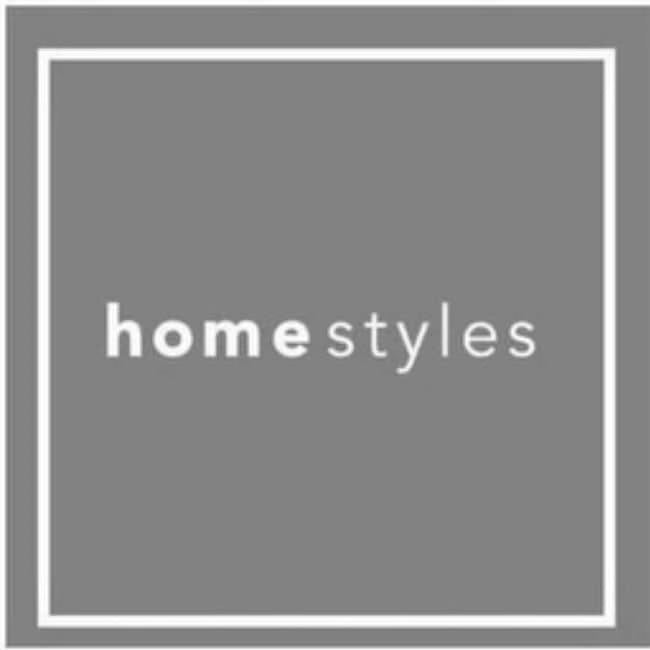 Off-White Poplar Wood 4-Drawer Dresser